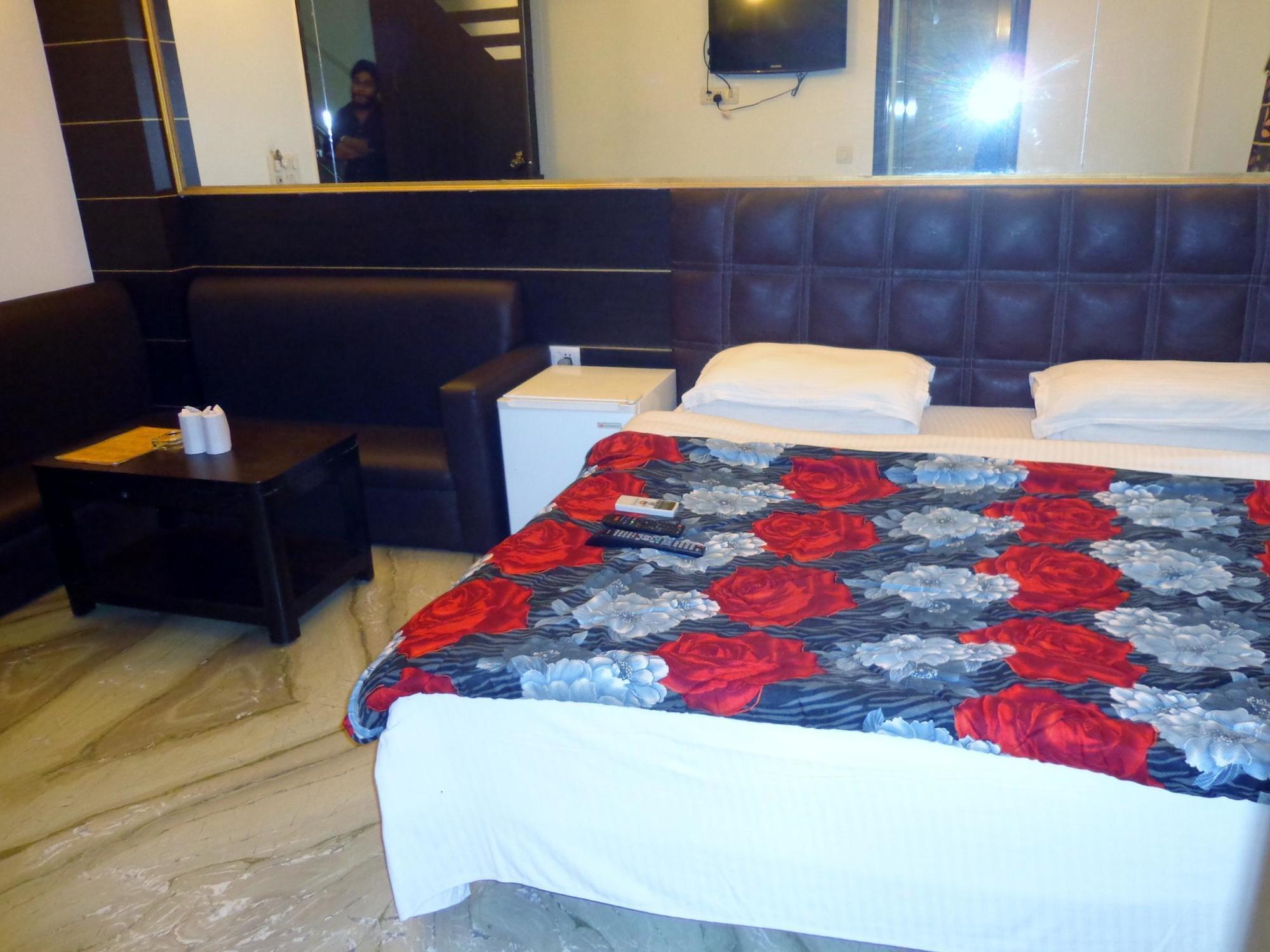 Hotel Amrit Villa Delhi  Ngoại thất bức ảnh