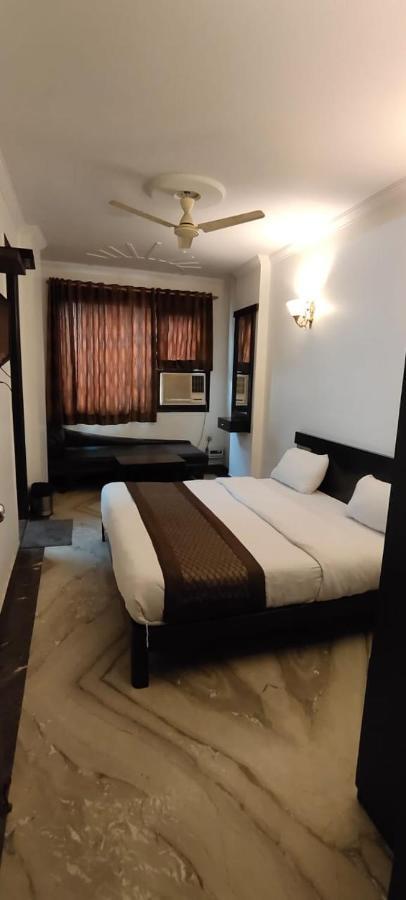 Hotel Amrit Villa Delhi  Ngoại thất bức ảnh